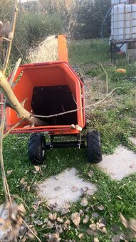 Drtič větví štěpkovač - 8