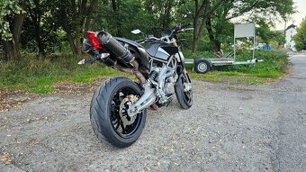 Aprilia Dorsoduro 750 r.v. 2010 - 8