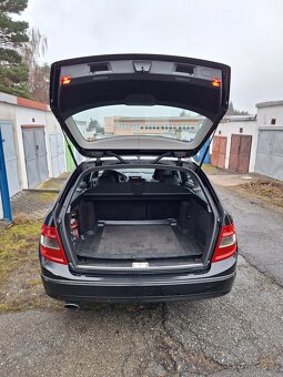 Mercedes Benz C220 CDI - 8