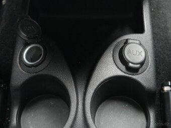 Citroën C3 Picasso 1.4i , 70 kW benzín, 2012 - 8