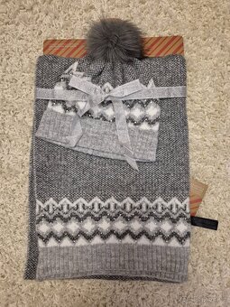 Nová dámská čepice a velká šála - 8