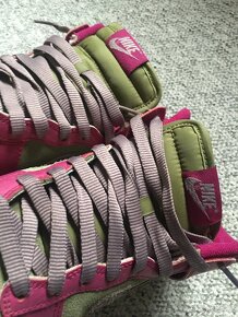Kotnikové boty zn.Nike Dunk vel.36,5 - 8