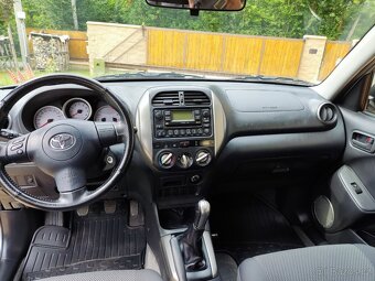 Toyota Rav trvalá 4X4 39 500 km benzín - 8