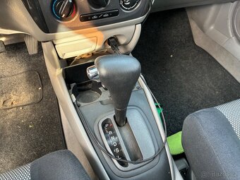Mazda 323f bj - 8