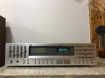 JVC R-S77 Top stav - 8