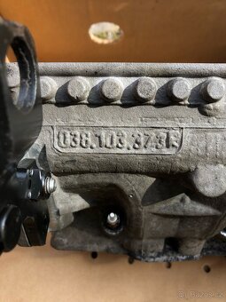 Hlava motoru 1.9tdi/2.0tdi 038103373R - 8