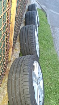 Alu VW GOLF GTD 17" 5x112 s letními pneu CONTINENTAL. - 8