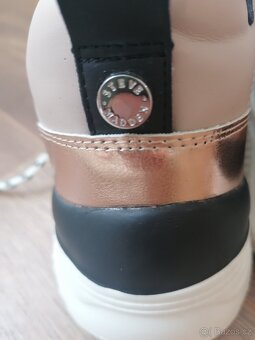 Nové dámské /dívčí boty Steve Madden - 8