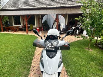 Kymco People GT 300i - 8