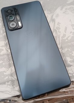 Mobilní telefon Motorola Edge 20 / 8GB RAM /128GB/Dual SIM - 8