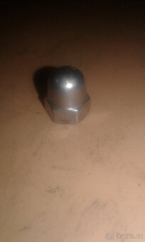 Stadion,Jawetta díly - 8