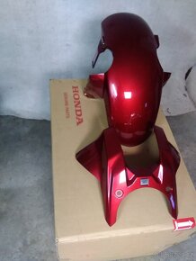 Honda CB 650r - 8