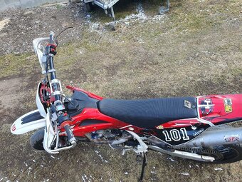 Husqvarna TE450 - 8