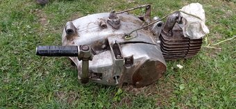 Motory Jawa pionýr - 8