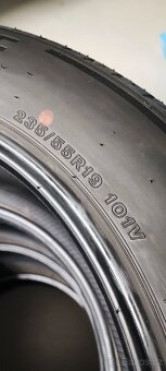 235/55/19 Bridgestone Alenza, DOT 2723, vzorek 8.2mm-7.5mm. - 8