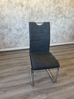 Jídelní stůl a židle - 8