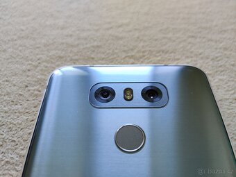 LG G6.  Dual sim.  4gb/32gb+micro SDHC.  Šedá metalíza - 8