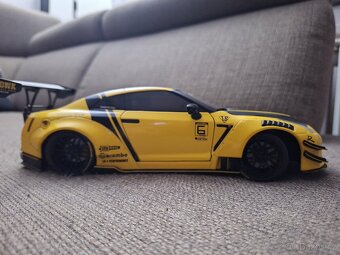 Nissan Skyline 1:18 Solido - 8