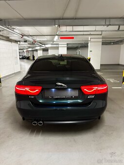 Jaguar XE 2.0D AWD R-SPORT - 8