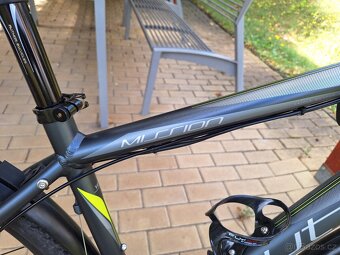 Author Mission 18 - 8