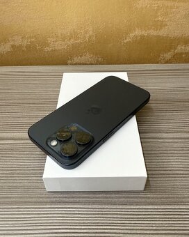 Apple iPhone 15 Pro 512GB Modrý, 100% baterie - 8