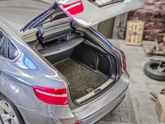 BMW X6 1:18 Kyosho - 8