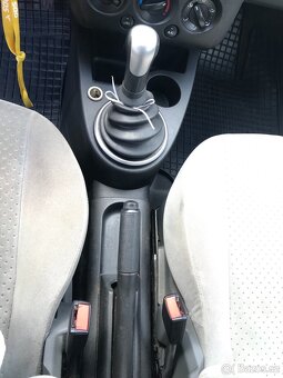 Ford Fiesta - 8