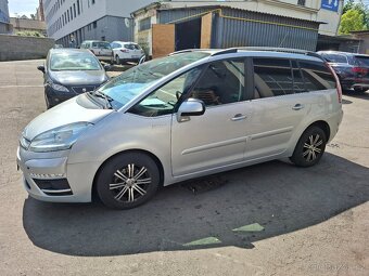 Pronájem aut 7 míst, Bolt/Uber XL - 8