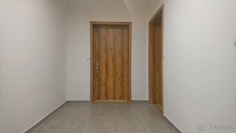 Podnájem 1+1 +park.+sklep, 40m2 (Františkov, ul. Švermova) - 8