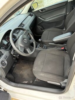 Škoda Rapid - 8