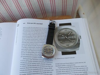 luxusni vzacne hodinky prim sjezd KSČ rok 1976 top - 8