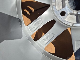 5x112 r18 Vw Passat B8 -Dartford zanovni sada - 8