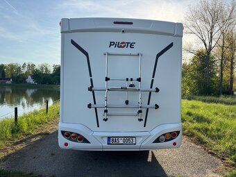 Pilote P746GJ, solár, soběstačnost, perfektní stav - 8