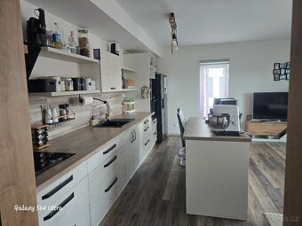 Byt 3+KK 67m2 10m2 balkon - 8
