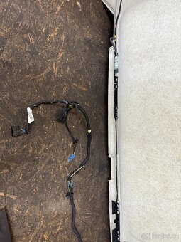 STROPNICE LAND ROVER DISCOVERY SPORT L550 - 8