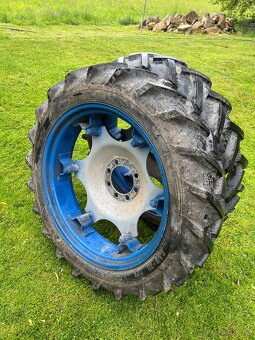 Prodám kola na Zetor 30 - 8