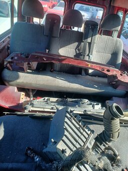 Ford Transit 2.4 diesel.  Bus - 8