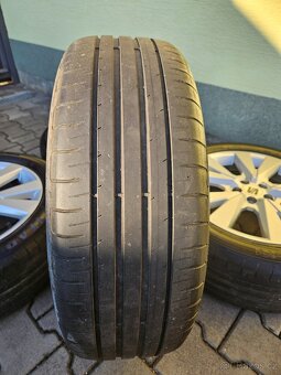 5x100 17 6,5J ET48 orig. Seat Arona vč. let. pneu 205 55 17 - 8
