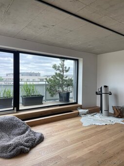 Prodej novostavby bytu 3+kk, CP. 163,6 m2 s terasou, garážov - 8