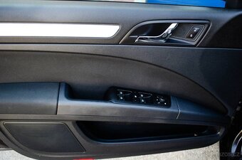 Škoda Superb 2.0 TDI CR Active - 8
