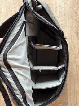 Peak Design Everyday Backpack v1, šedý (20l) - 8