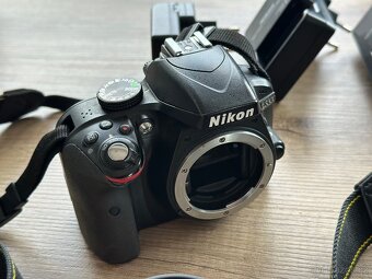 NIKON D3300 3 x OBJEKTIV 2 x BATERIE 5287 SNÍMKŮ - 8