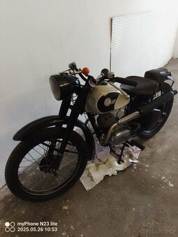 Veterán ČZ 150 C - 8