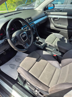 AUDI A4 - 8
