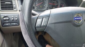 S60 2.4 D5 - 8