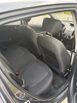 hyundai i20 - 8