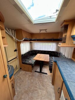 Prodám karavan Hobby de luxe - 8
