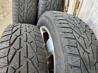 17"zimní alu sada Boston 5x112 origo VW Tiguan 215/60 - 8