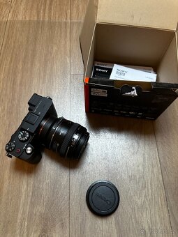 Prodám Sony a7c + tri objektivy - 8