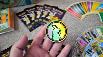 Pokémon krásný dárkový box plný překvapení ;) - 8